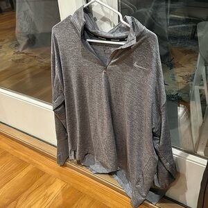Nike running 1/4 zip, women’s XXL, grey. Like new barely used.